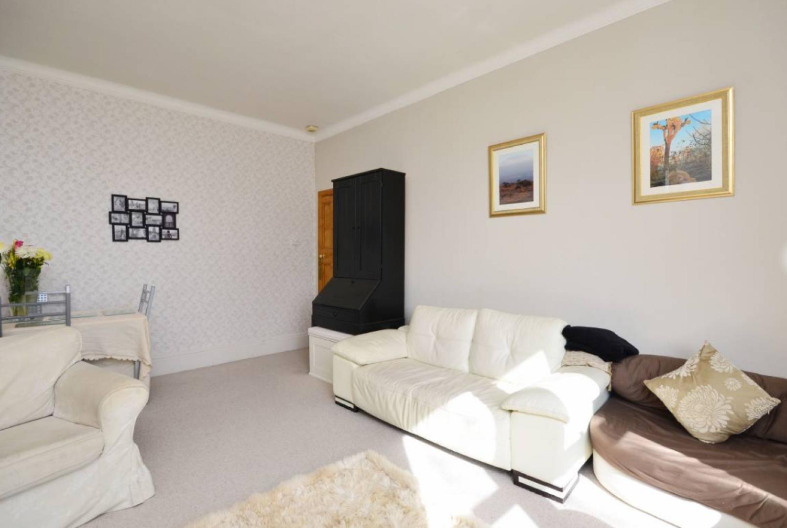 			1 Bedroom, 1 bath, 1 reception Flat			 Coverdale Road, KILBURN/WILLESDEN GREEN